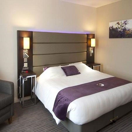 Premier Inn Premier Inn York South West Екстериор снимка